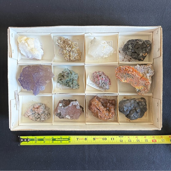 VINTAGE Raw Natural Mineral Set - Picture 6 of 8
